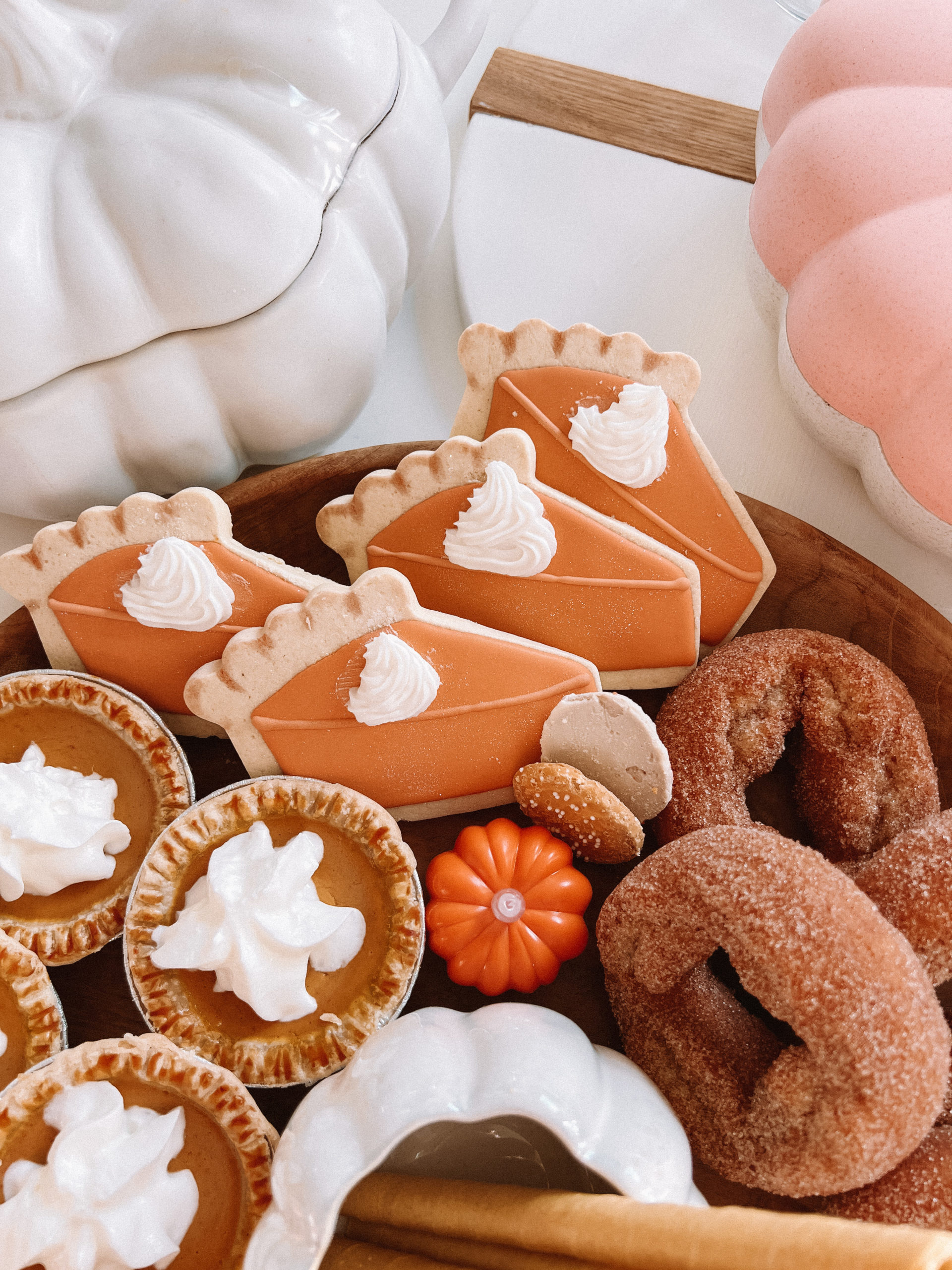 thanksgiving dessert board ideas