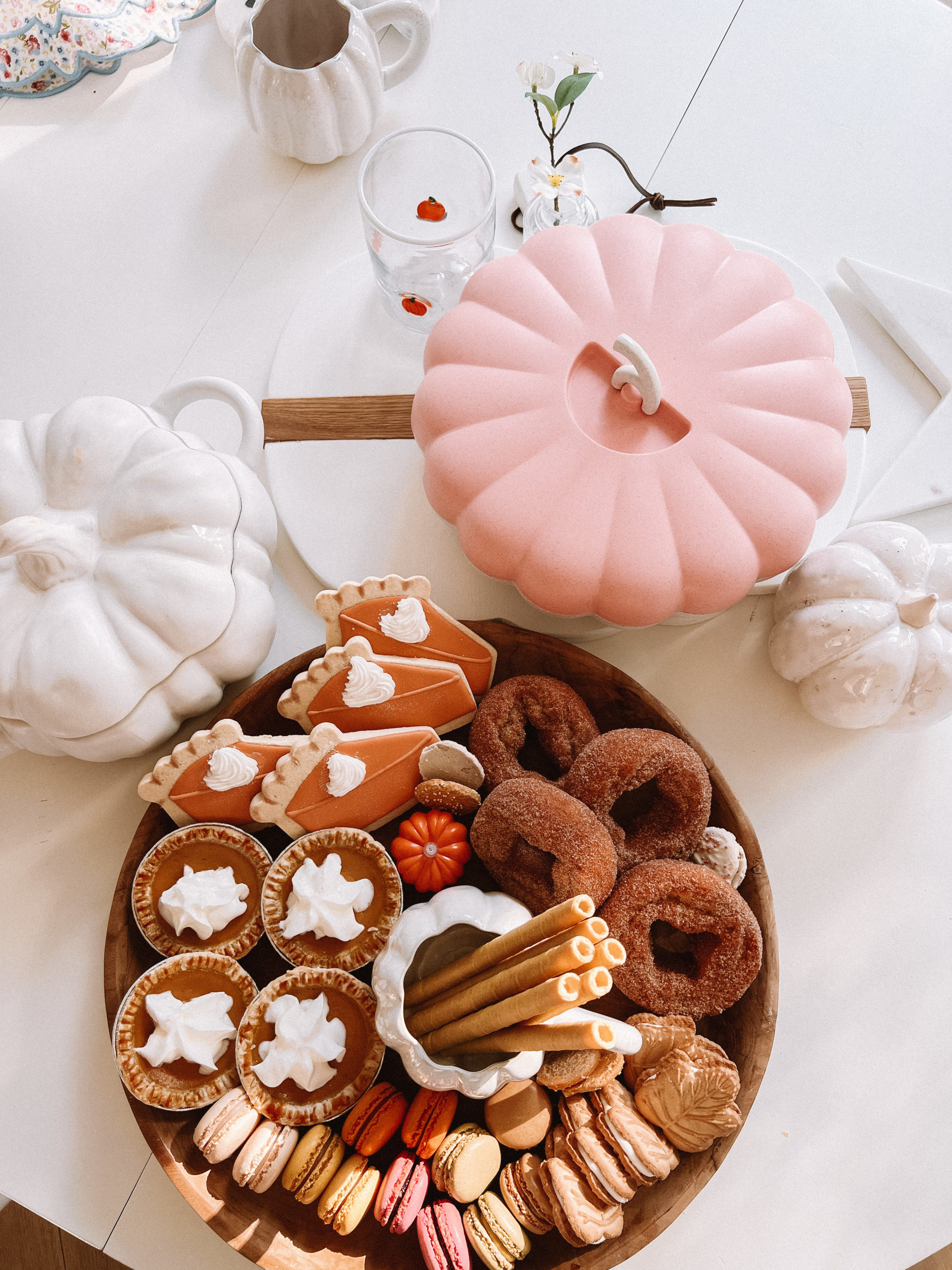thanksgiving dessert board platter