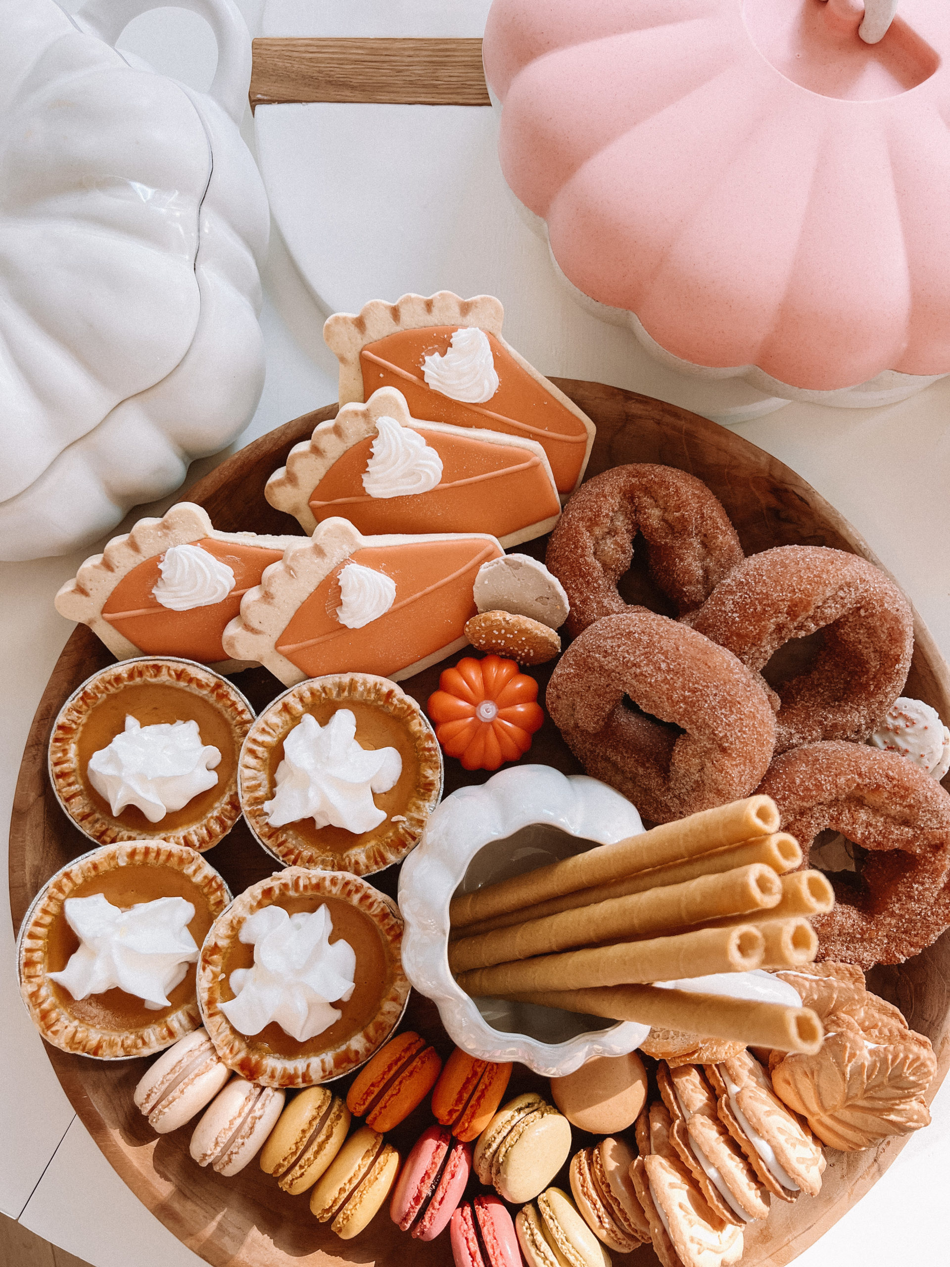 thanksgiving dessert board